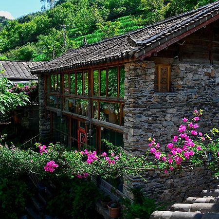 Tiger Leaping Gorge Sean'S Spring Guesthouse Shangri-La Exterior foto