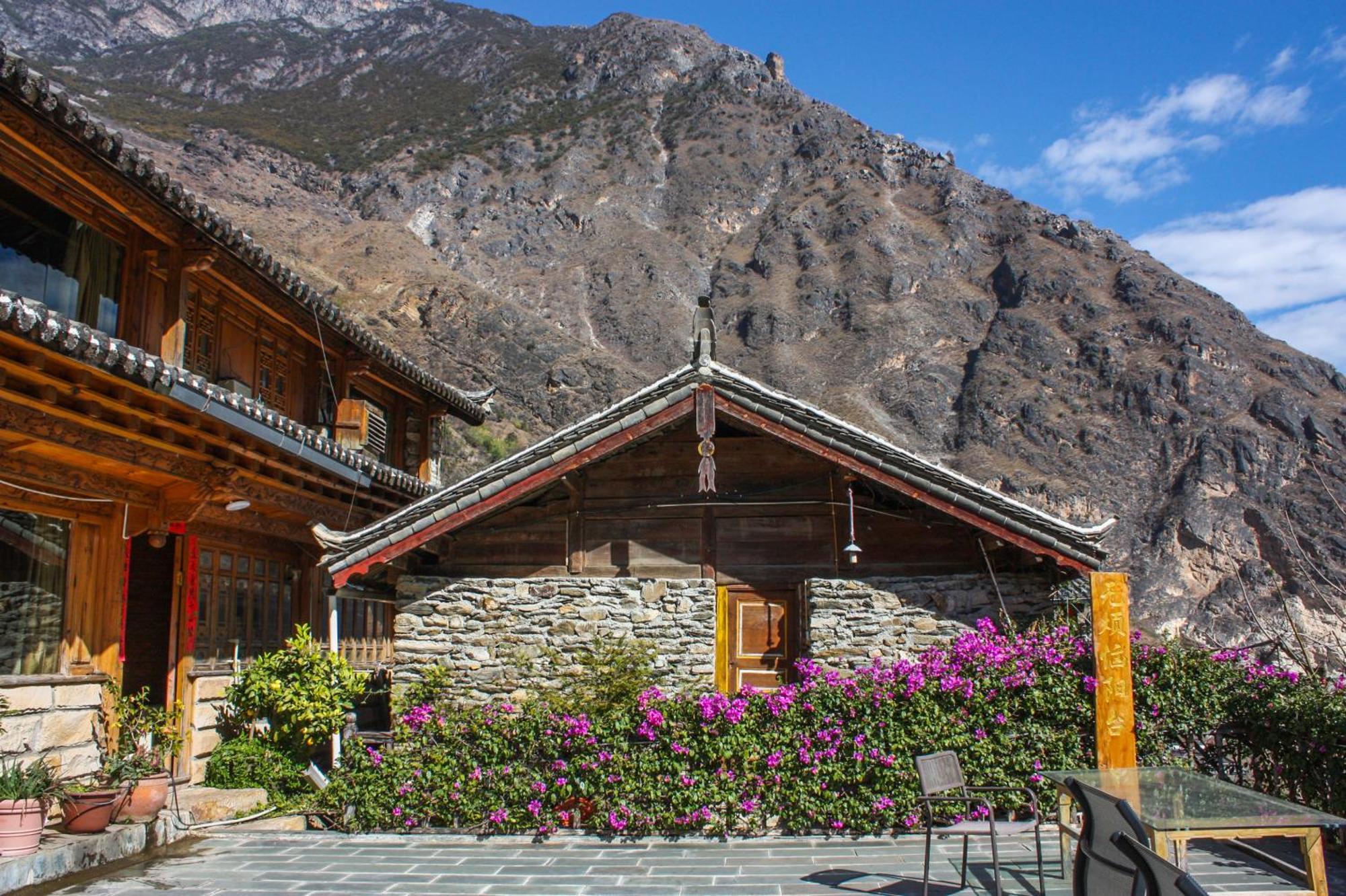 Tiger Leaping Gorge Sean'S Spring Guesthouse Shangri-La Exterior foto