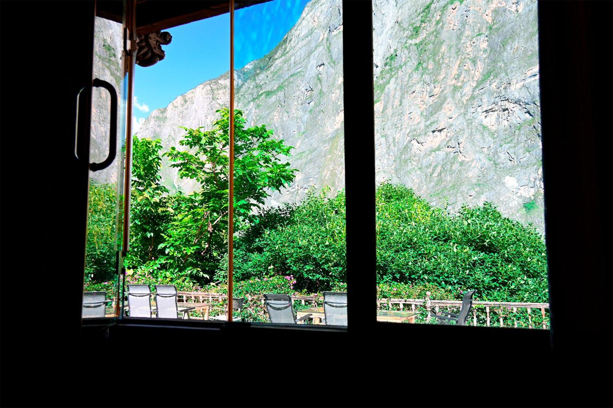 Tiger Leaping Gorge Sean'S Spring Guesthouse Shangri-La Quarto foto